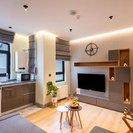 The By Platine Hotel