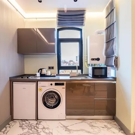 The By Platine 酒店 *