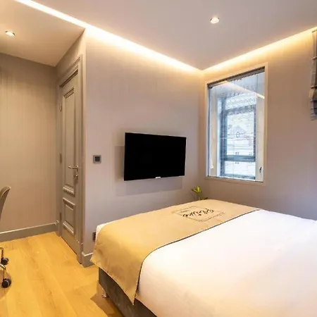 The By Platine Istanbul