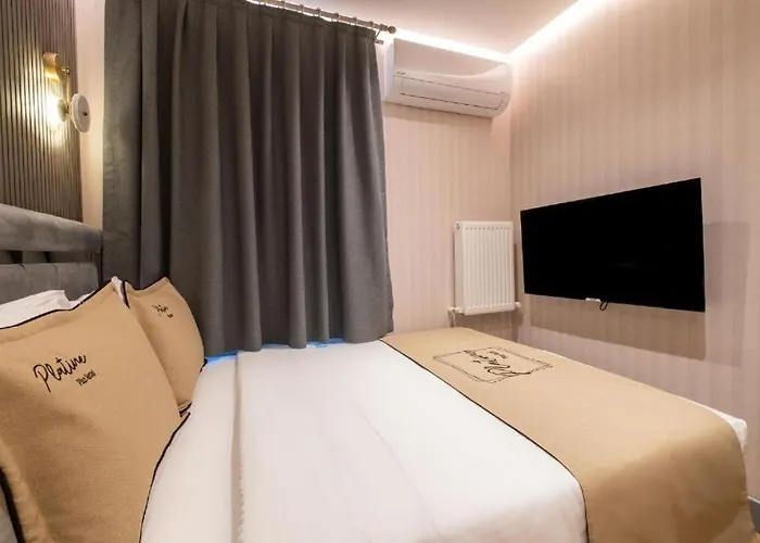 The By Platine 酒店