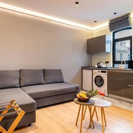 The By Platine * İstanbul